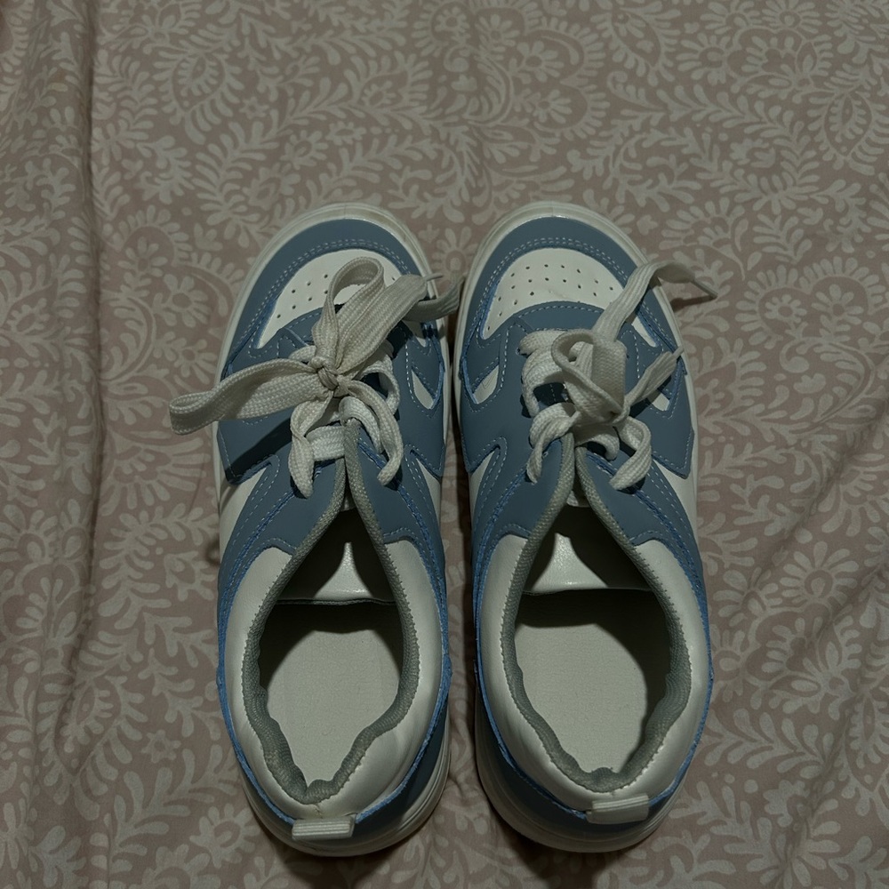 SHEIN Blue and White Women's Sneakers